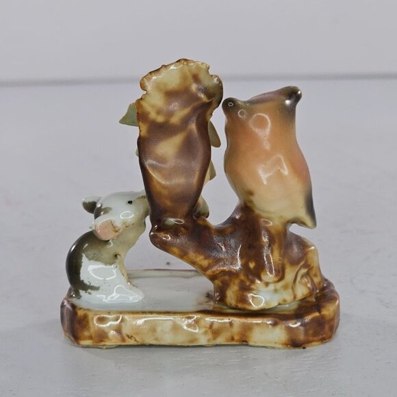 Vintage Miniature Owl Sitting On Log Mouse Ivy Berries Grapes Figure Ceramic - Picture 4 of 8